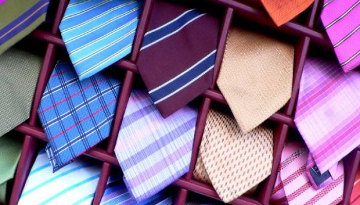 Krótka historia męskich krawatów: Od lat 30. do dziś